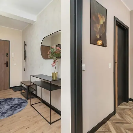 Jasny I Elegancki Pastelowa Z Parkingiem By Renters Γκντανσκ