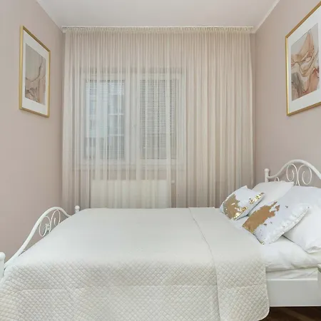 Jasny I Elegancki Pastelowa Z Parkingiem By Renters * Гданьск