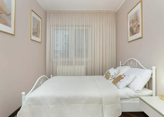 Jasny I Elegancki Pastelowa Z Parkingiem By Renters * Гданьск