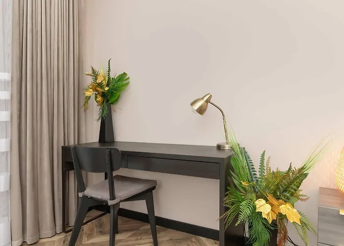 Jasny I Elegancki Pastelowa Z Parkingiem By Renters