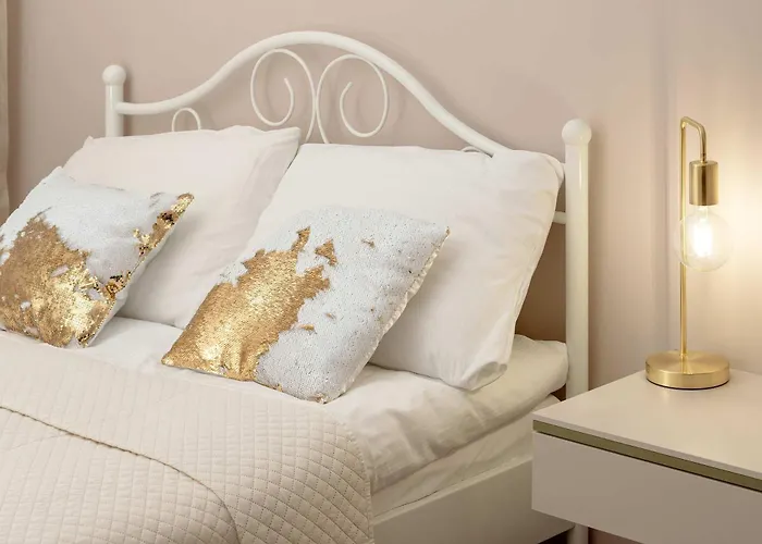 Jasny I Elegancki Pastelowa Z Parkingiem By Renters Appartement