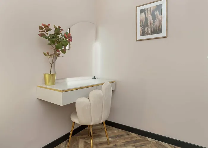 Апартаменты Jasny I Elegancki Pastelowa Z Parkingiem By Renters *